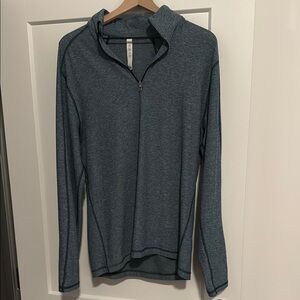 lululemon Men's 1/4 zip sweatshirt